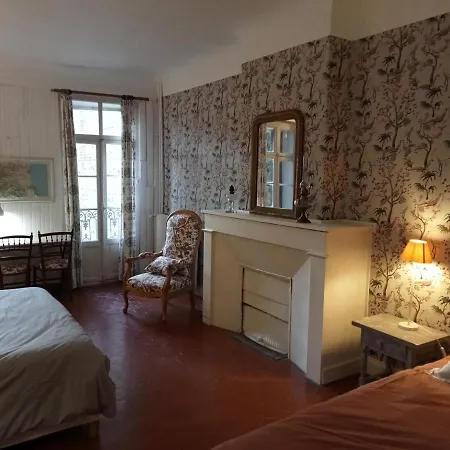 Couette-café Le Mas Palegry Chambres D'hotes Aux Oiseaux